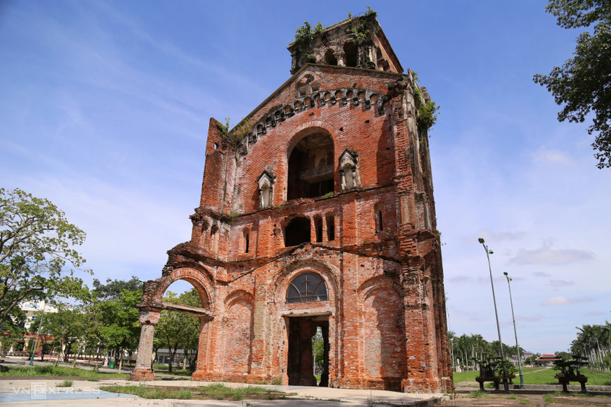 Catholic heritage in Vietnam — faith, history, and community in context