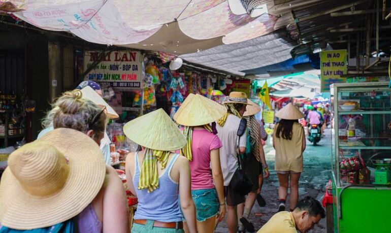 Beyond the Classroom: How Educational Travel to Tra Vinh Transforms Student Learning