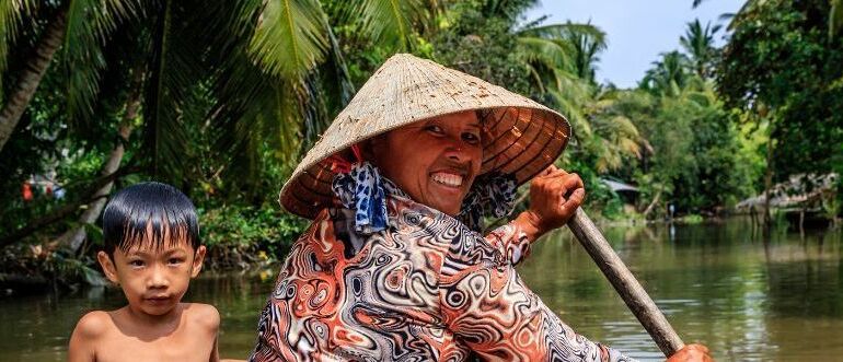 Learning the SDGs through real-world experiences in Ben Tre’s eco-sites